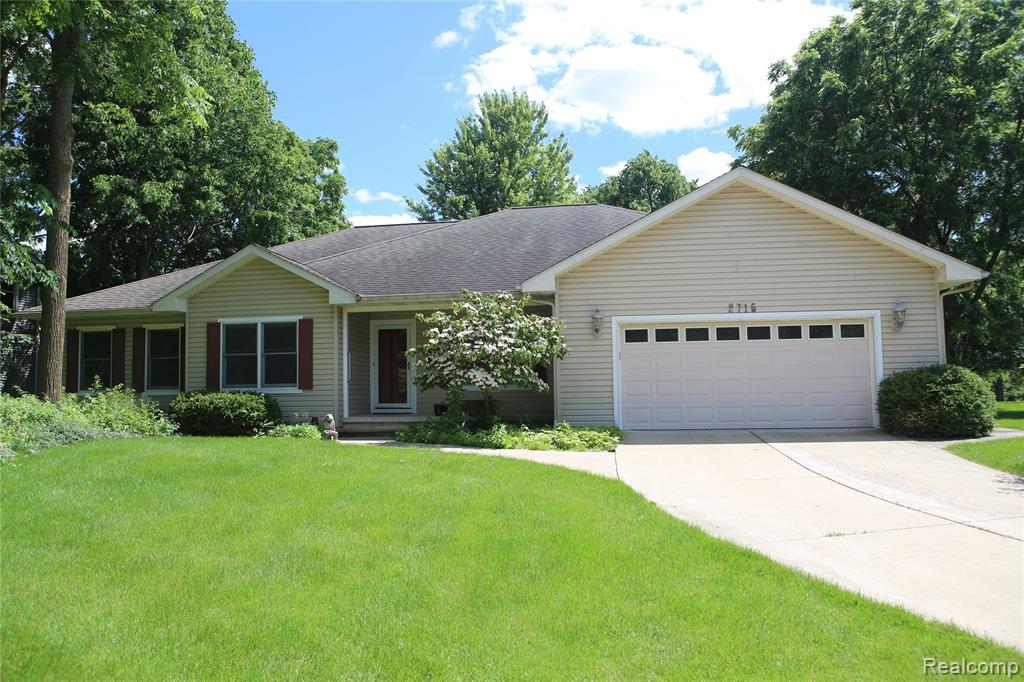 2715 Lakehurst Lane - Photo 1