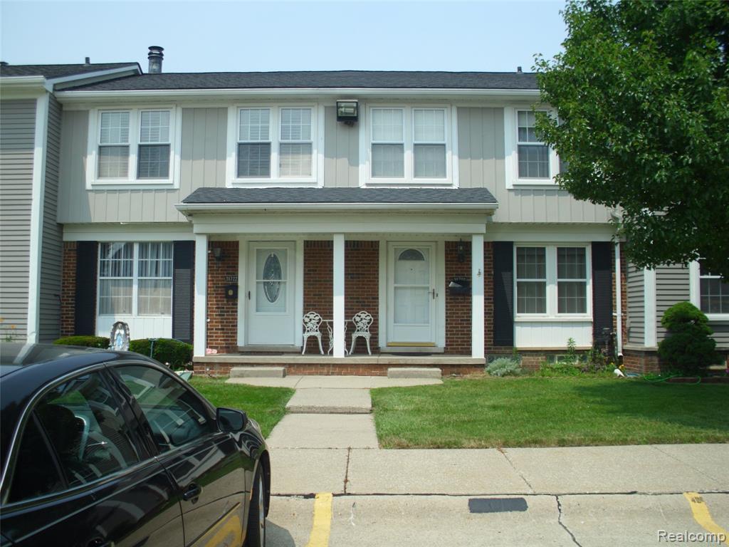 36720 Park Place Drive - Photo 1