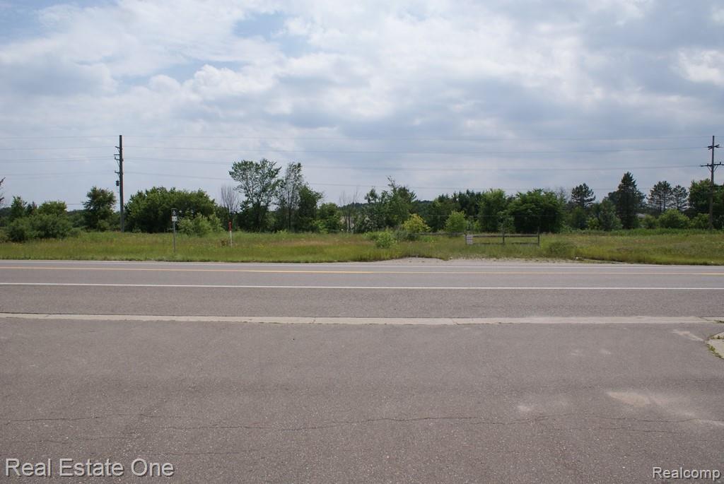 1600 Imlay City Road - Photo 1