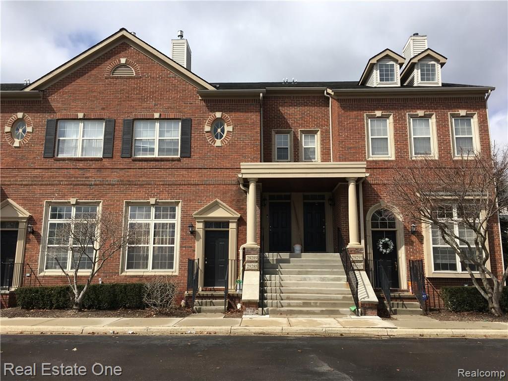 29285 Glen Oaks Boulevard - Photo 1