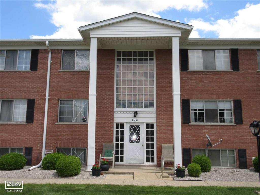 8261 Denwood Dr. - Photo 1