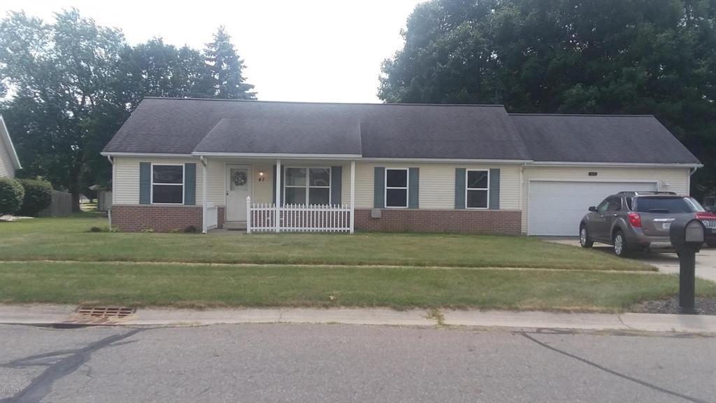47 Michael Dr - Photo 1