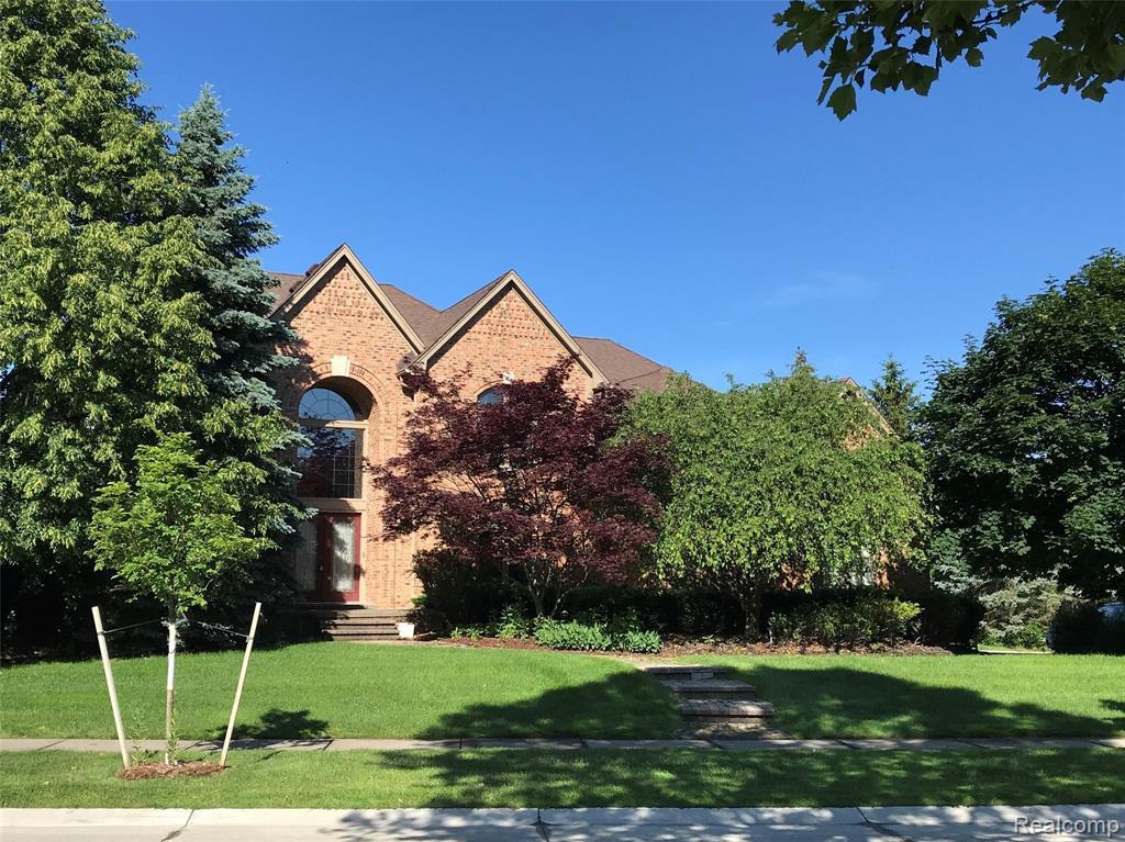 4683 Squirrel Hill - Photo 1