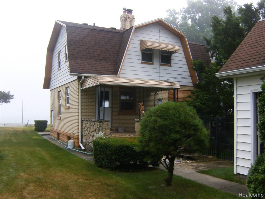 5298/5296 Lakeshore Road - Photo 1