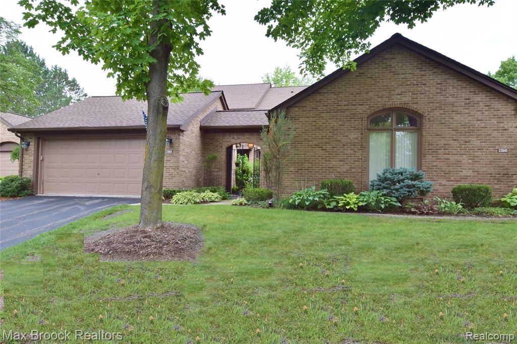 23850 Overlook Circle - Photo 1