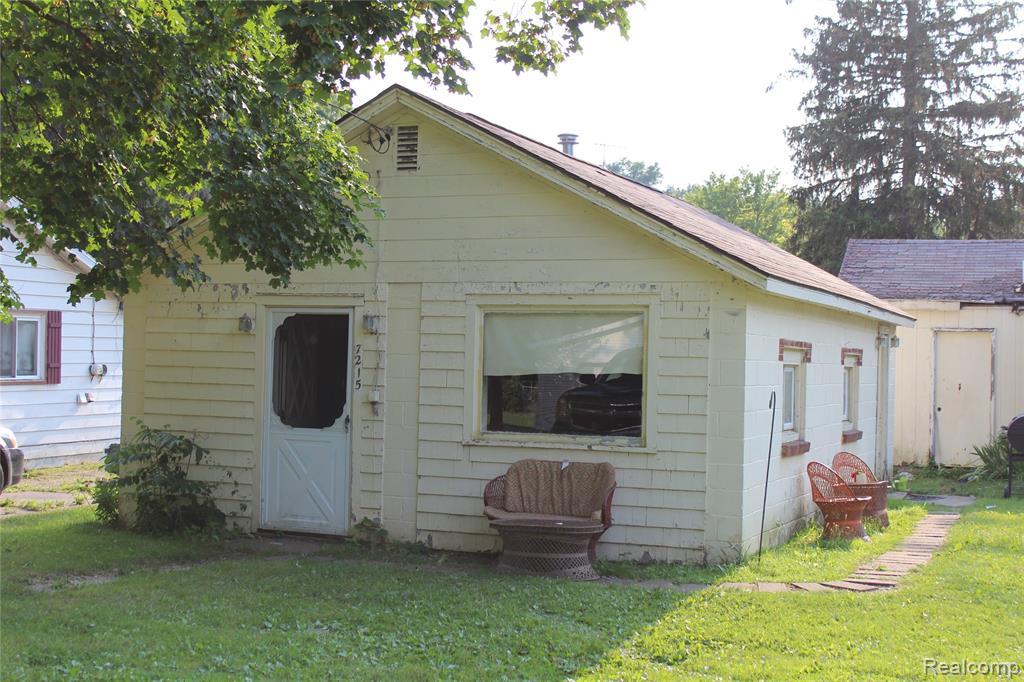 7215 Dundee Street - Photo 1