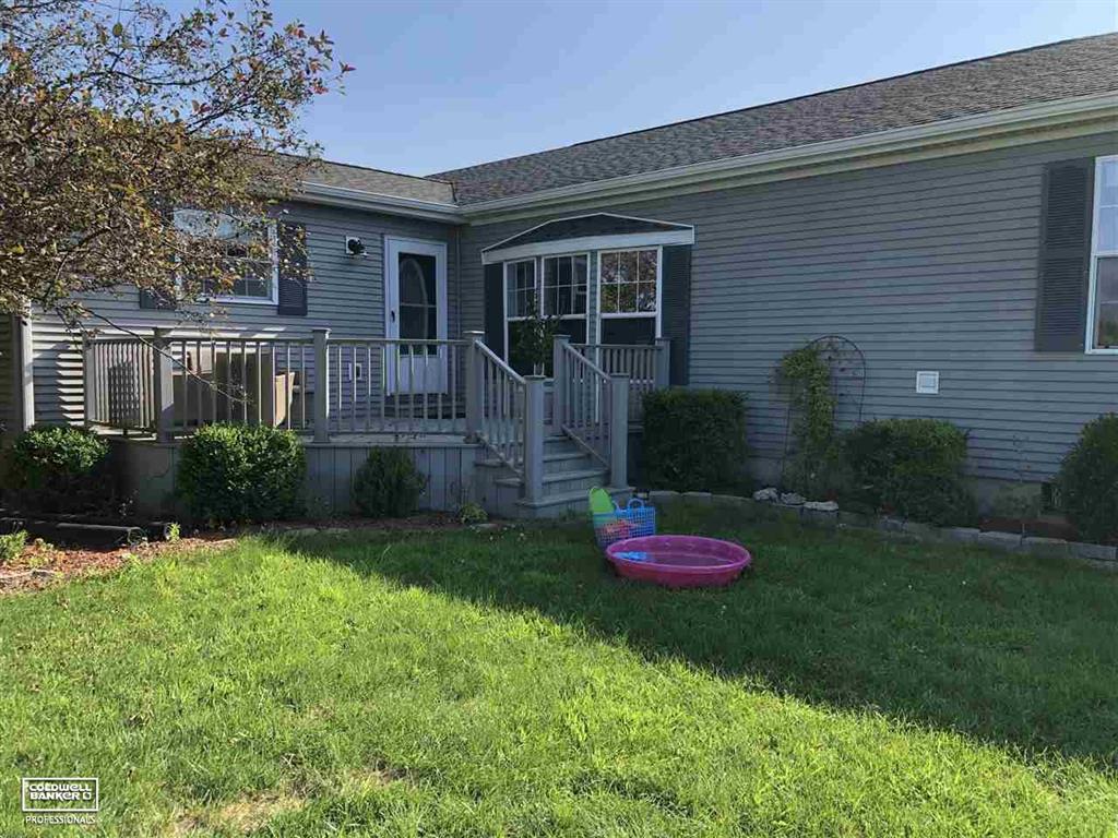 7446 Lapeer - Photo 1
