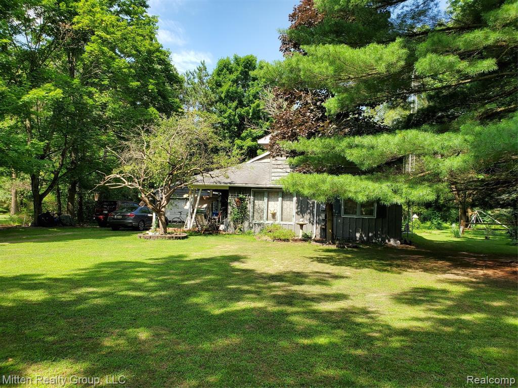 9174 Vanderbilt Avenue - Photo 1