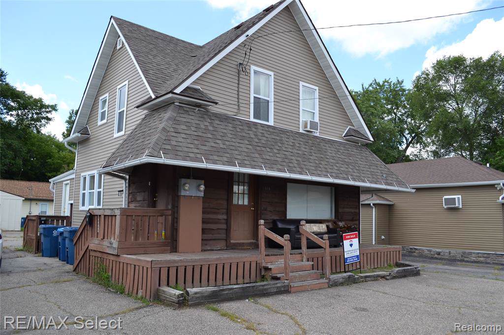 11405 Saginaw Street - Photo 1