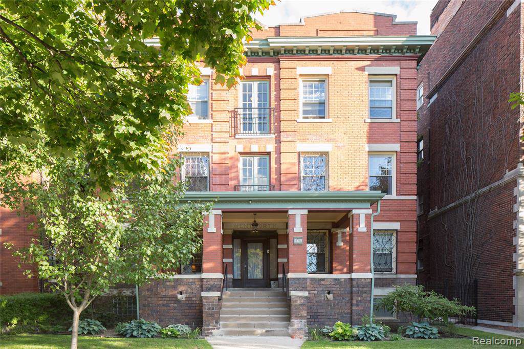 469 Willis Street - Photo 1