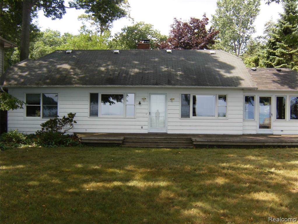 5090 Lakeshore Road - Photo 1