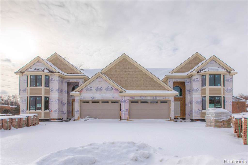 20202 Beacon Way - Photo 1