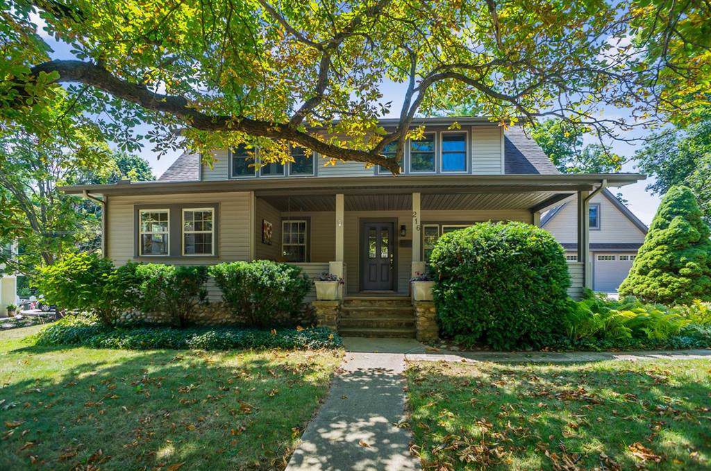 216 Ann Arbor Street - Photo 1