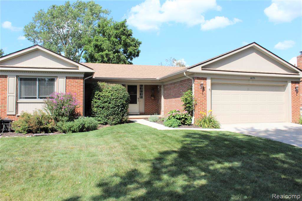 44136 Hanford Road - Photo 1