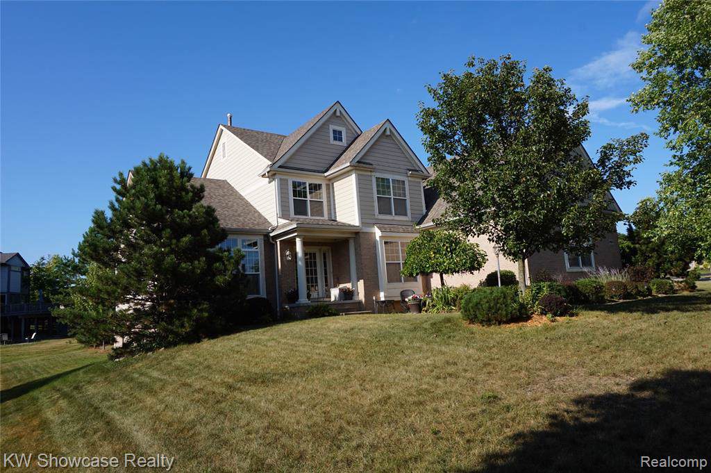 4684 Rosewood Lane - Photo 1
