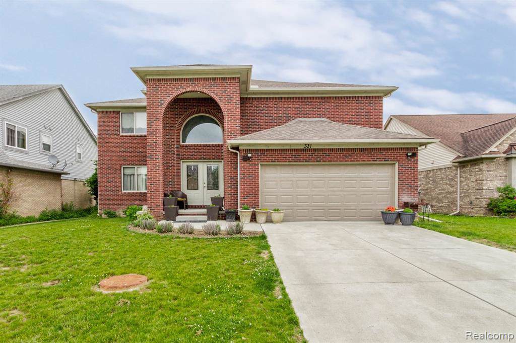 331 Cherry Lane - Photo 1