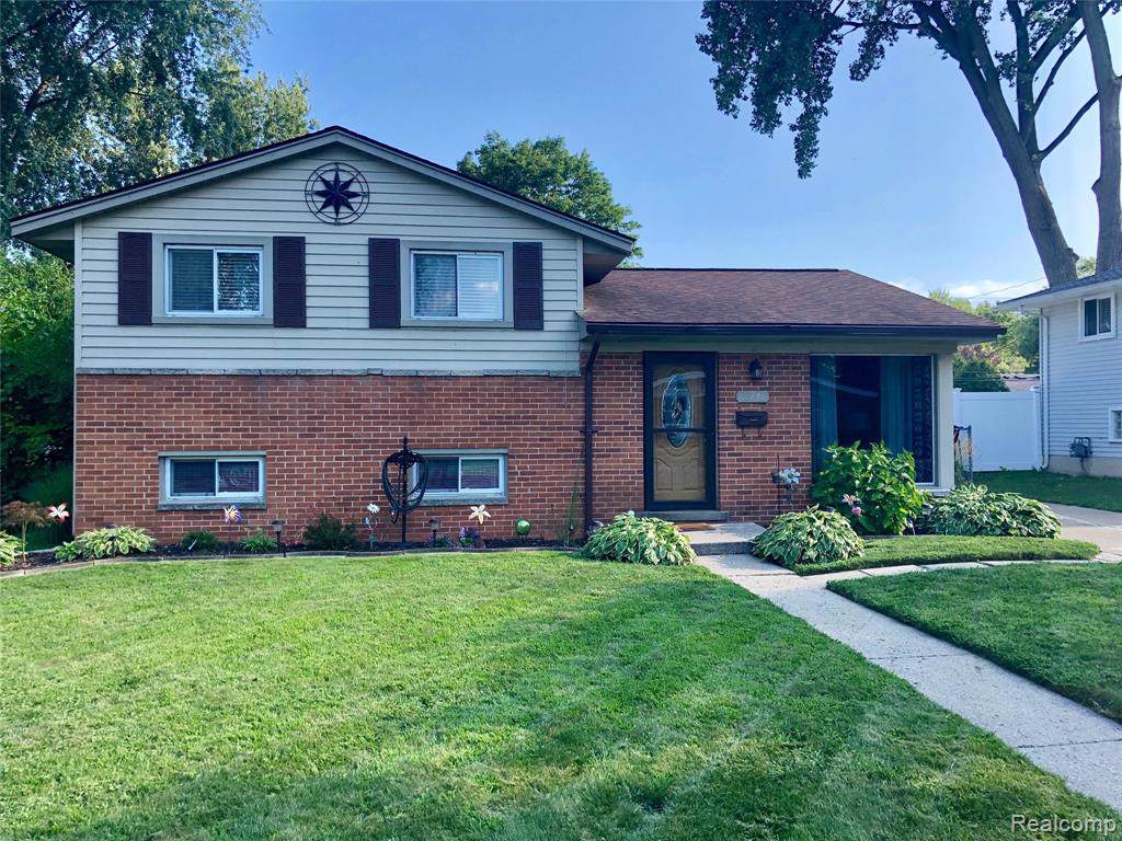31741 Donnelly Street - Photo 1