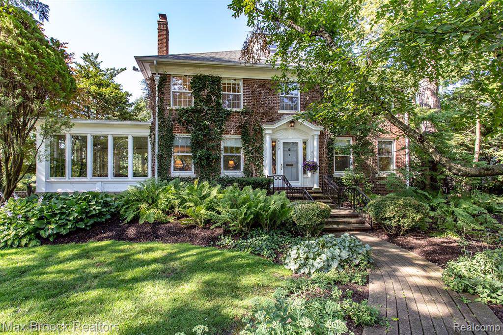 8507 Hendrie Boulevard - Photo 1
