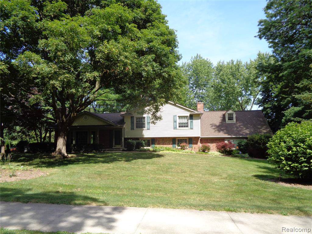 5107 Wing Lake Road - Photo 1