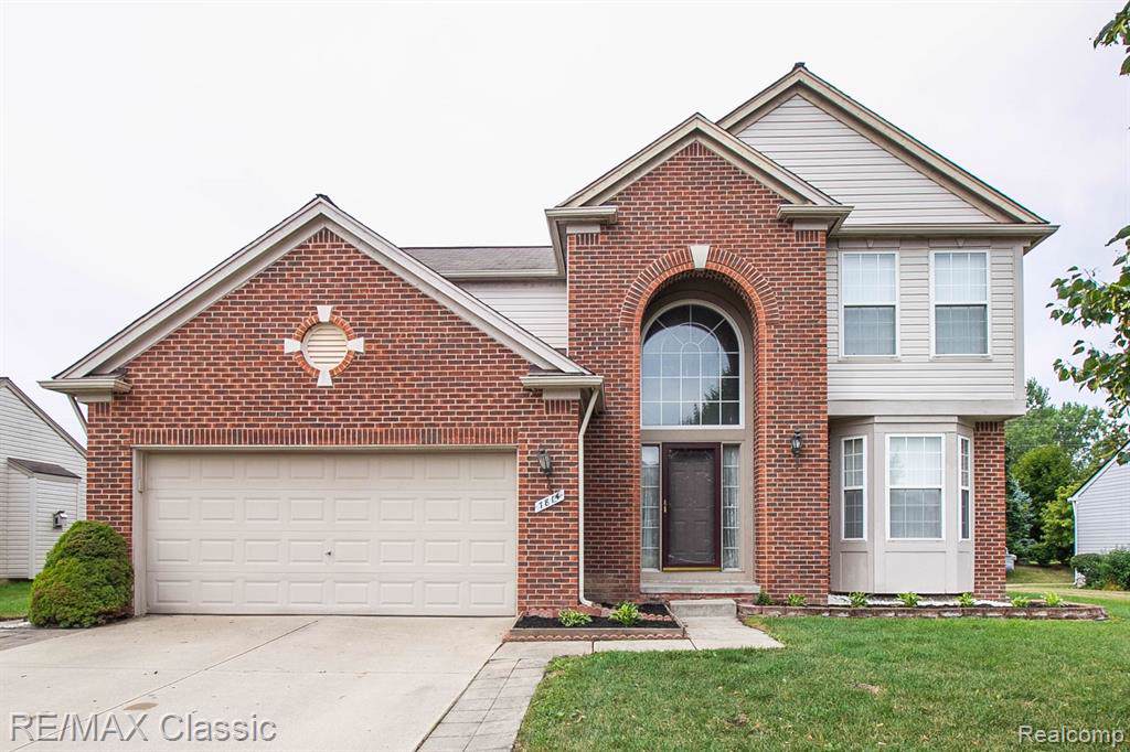 7814 Hampton Court - Photo 1