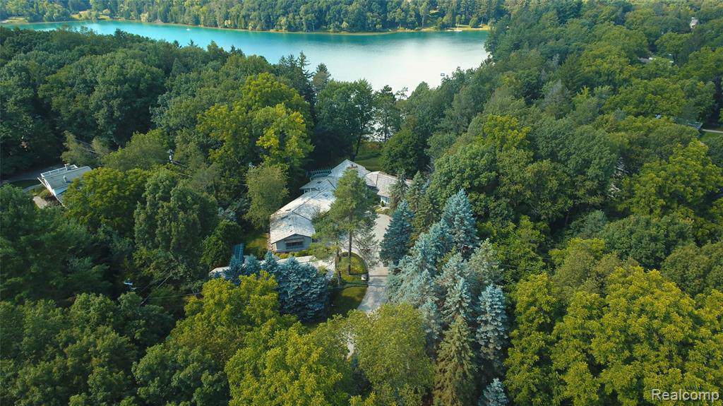 1515 Addaleen Road - Photo 1