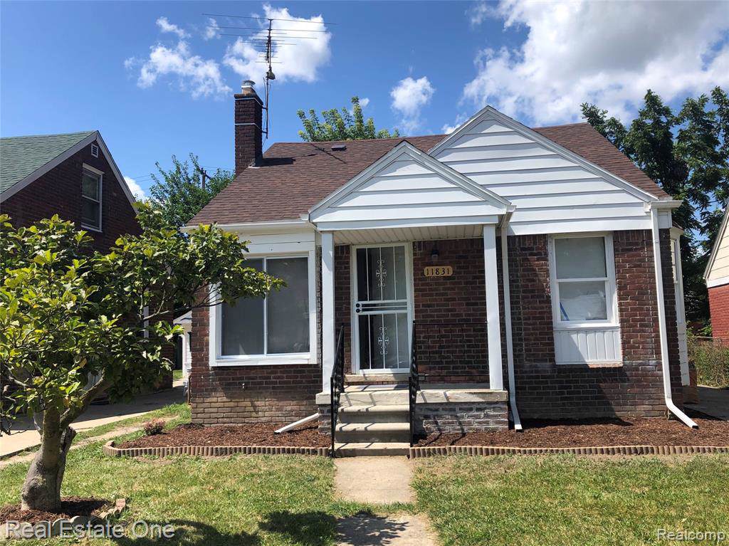 11831 Beaconsfield Street - Photo 1