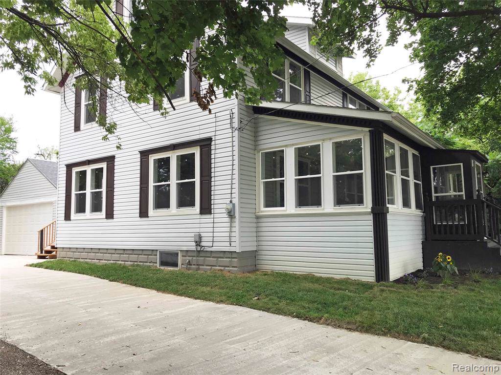 4740 Orchard Lake Road - Photo 1