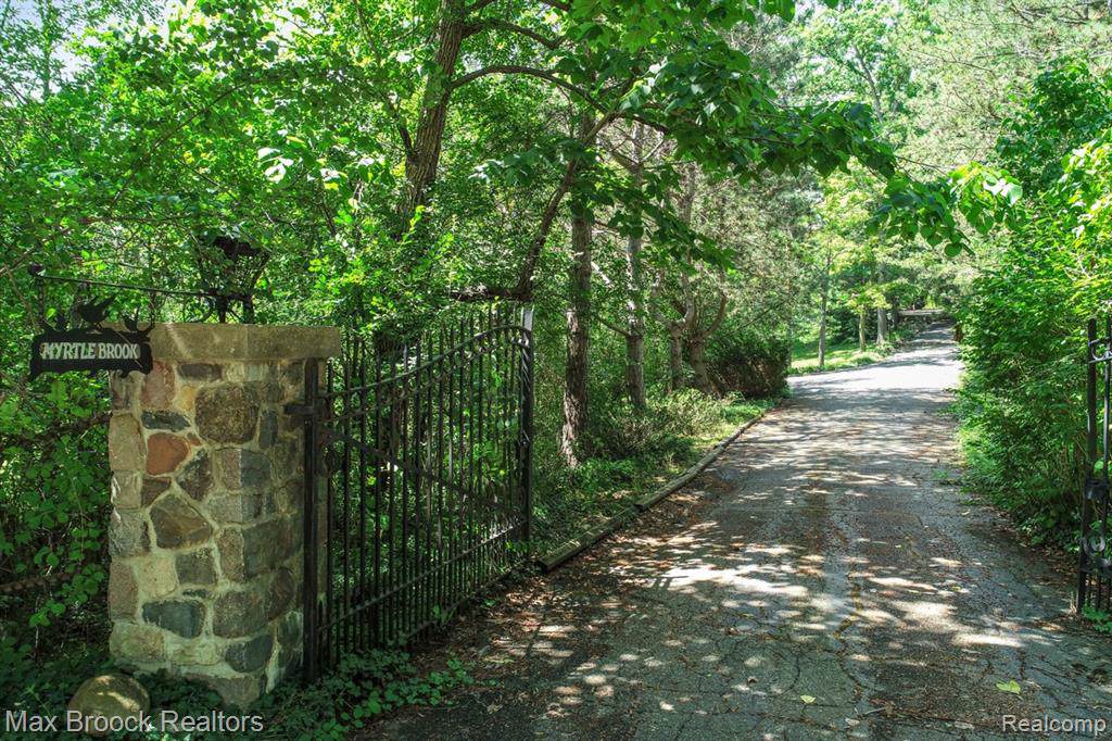 150 Brady Lane - Photo 1