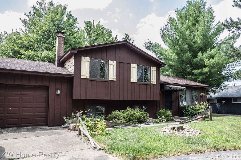 1542 Tamson Street - Photo 1