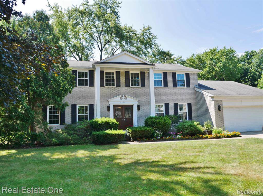 4085 Wentworth Drive - Photo 1