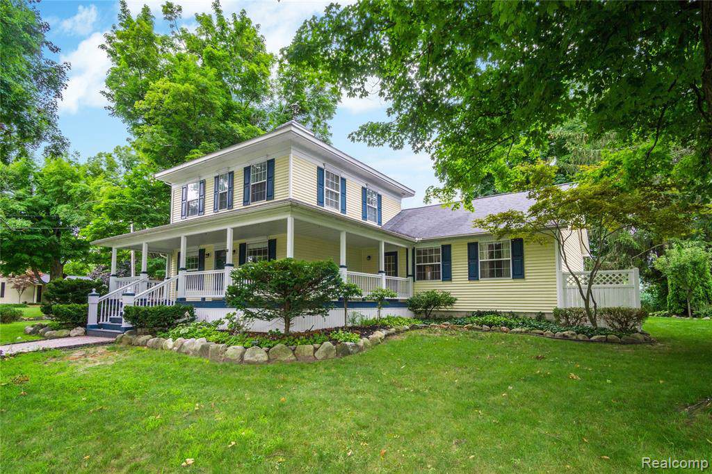 410 Hickory Street - Photo 1