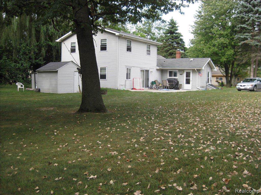1776 Petrolia - Photo 1