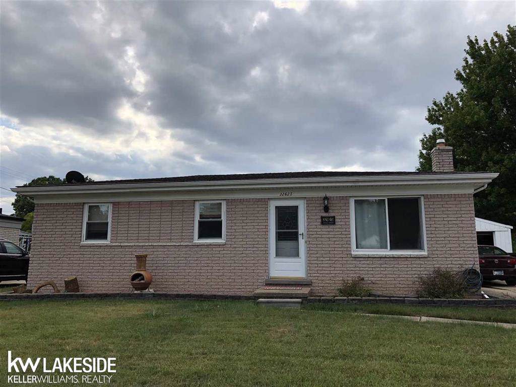 32625 Beaconsfield - Photo 1