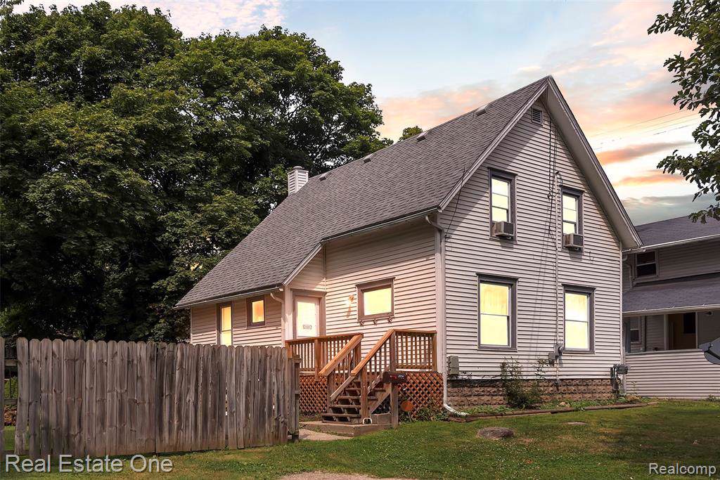 406 Hayford Avenue - Photo 1