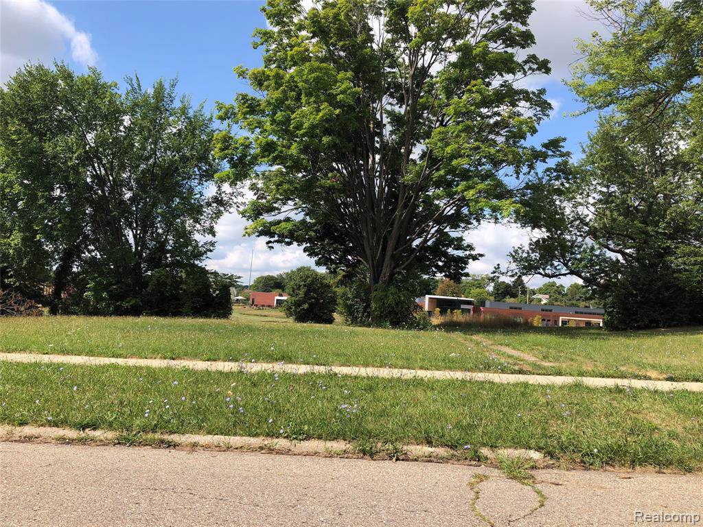 801 Cottage Grove Avenue - Photo 1