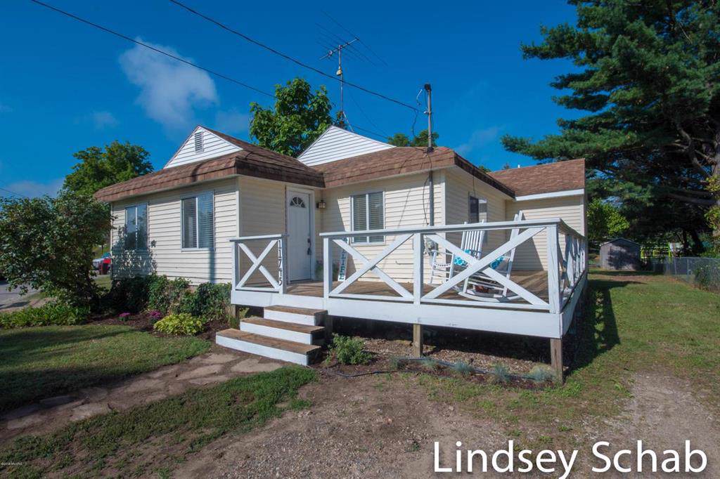 11745 Maywood Dr - Photo 1
