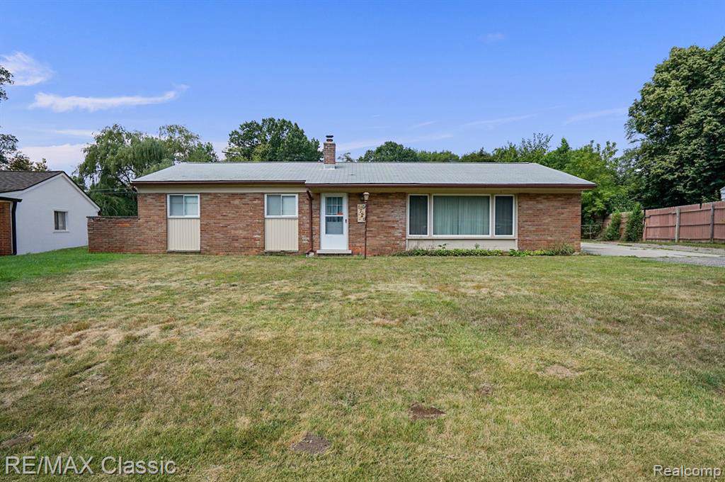 1729 Ashstan Dr - Photo 1