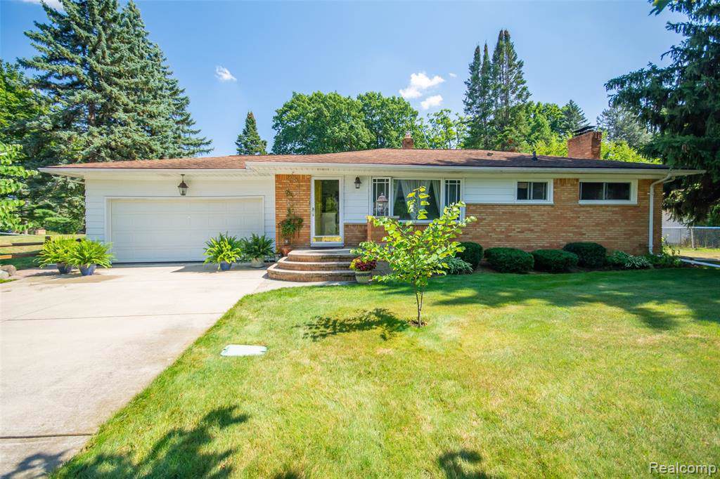 2598 Hathon Drive - Photo 1