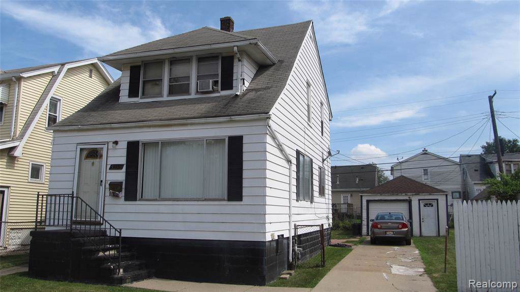 4385 8TH Street - Photo 1