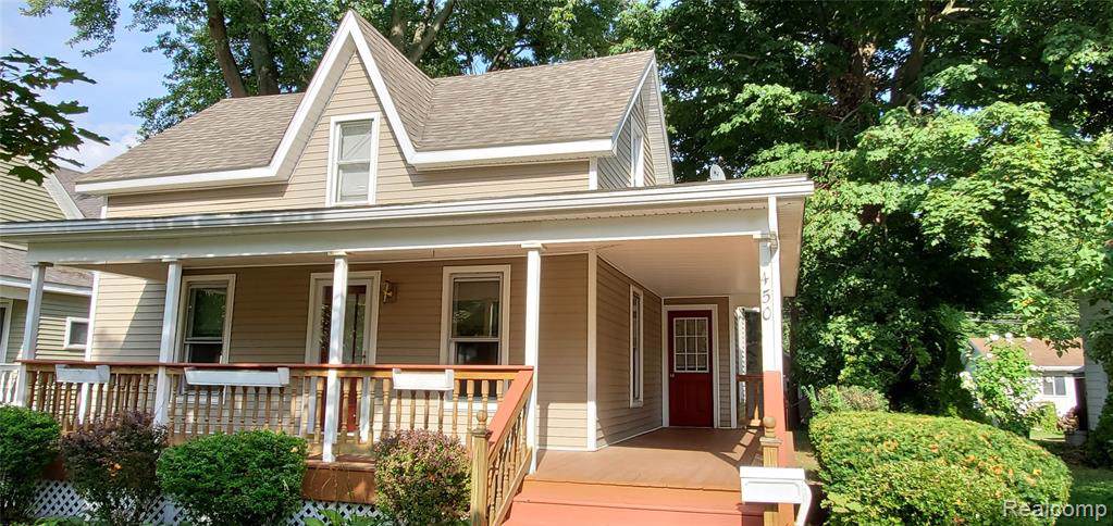 450 Almont Avenue - Photo 1
