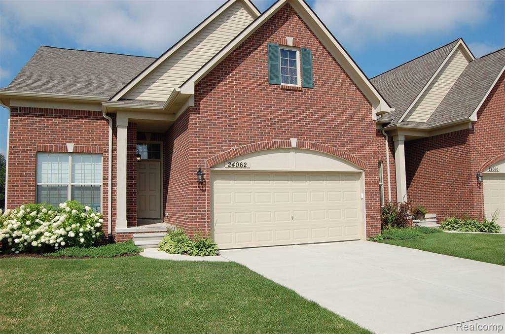 24062 Hemlock Drive - Photo 1