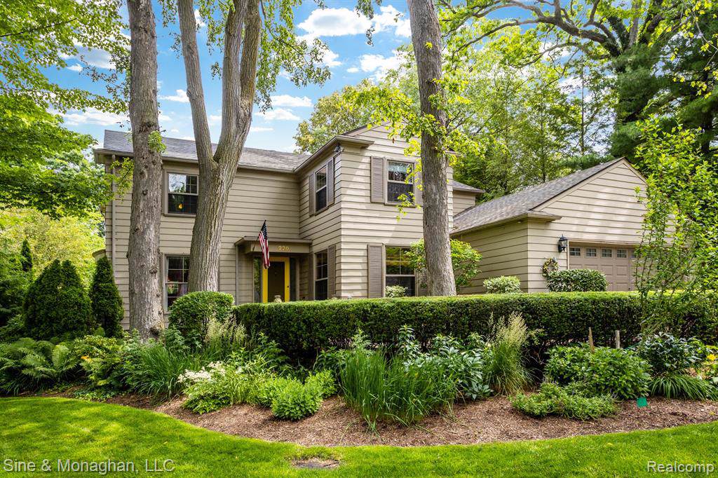 220 Dean Lane - Photo 1