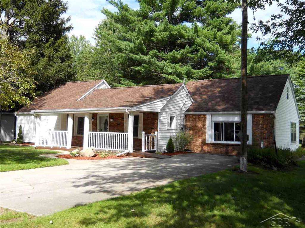 4330 Hemlock Road - Photo 1