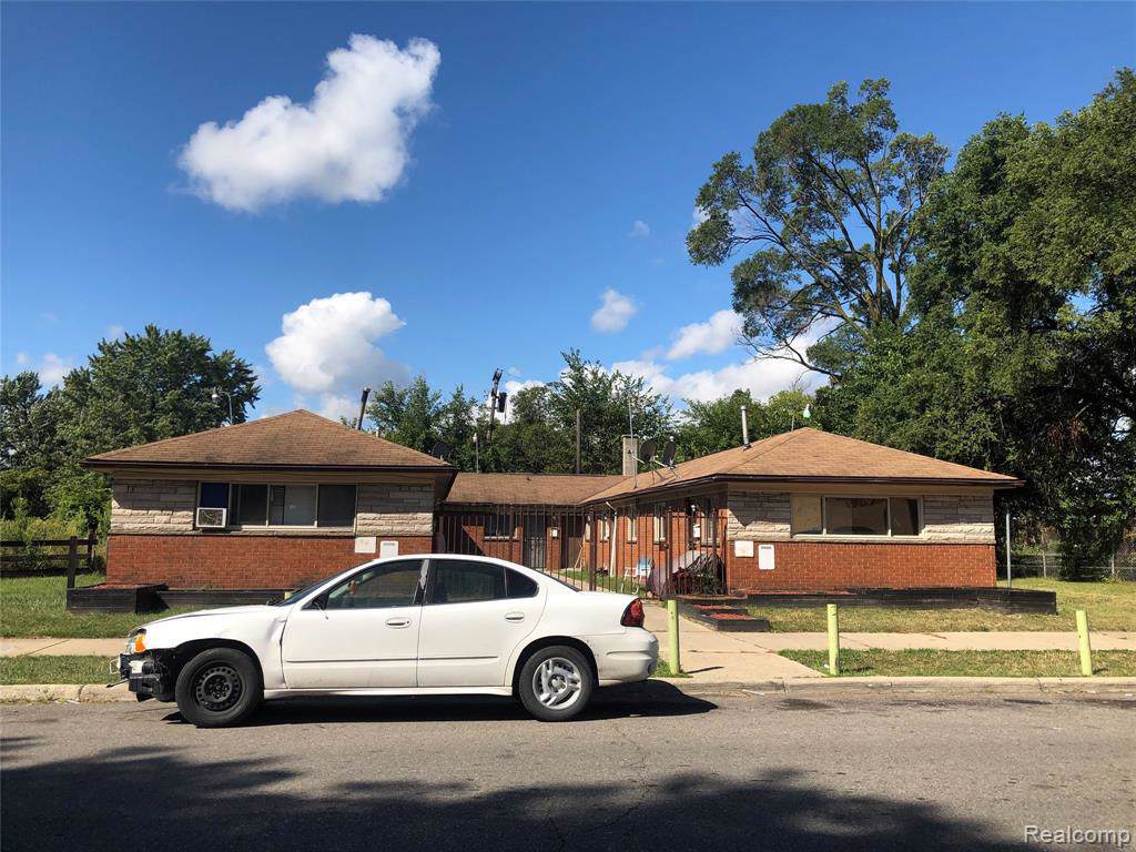 10041 Roseberry Street - Photo 1