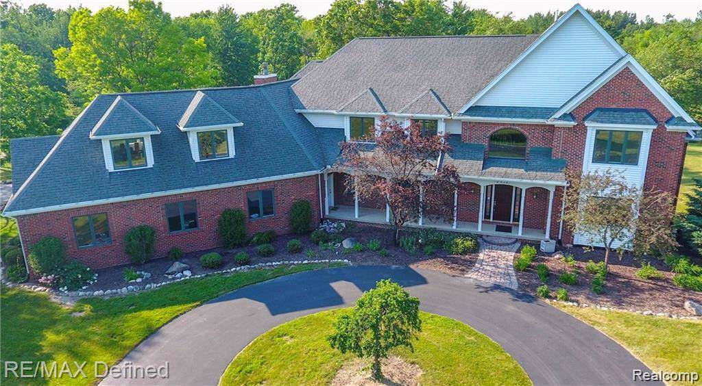 2917 Grousewood - Photo 1