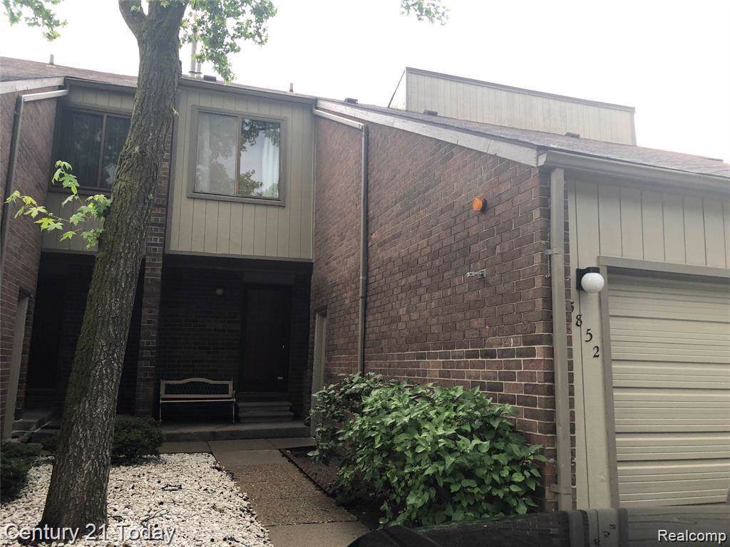 5852 Vassar - Photo 1