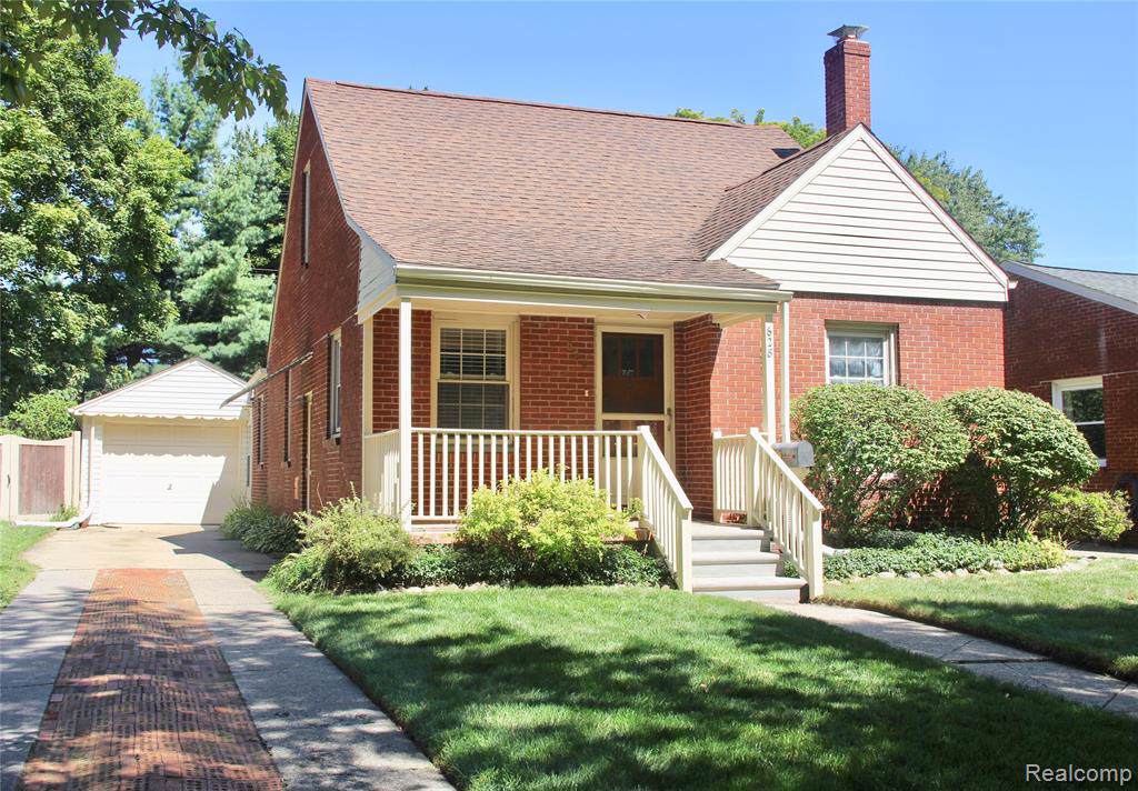 628 Huntington Street - Photo 1