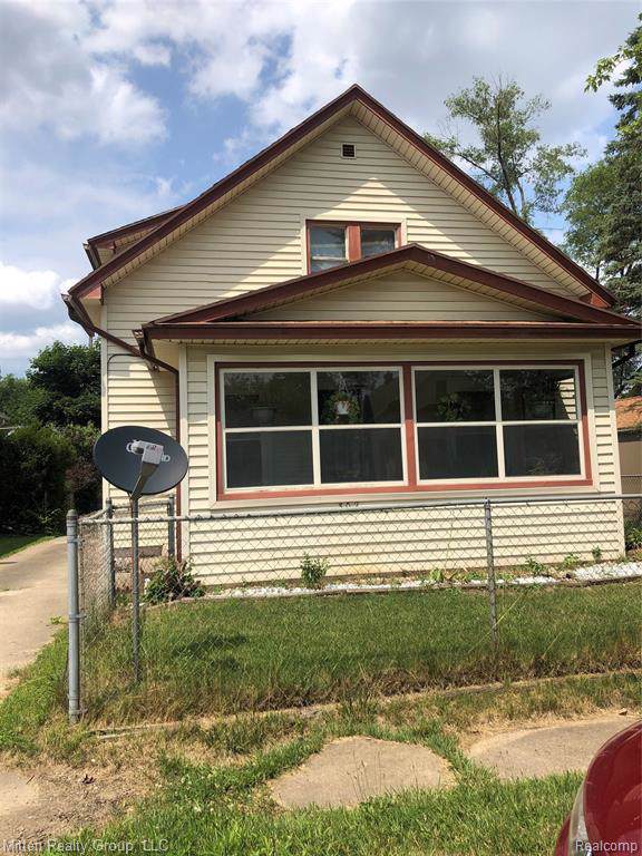 302 Cass Avenue - Photo 1