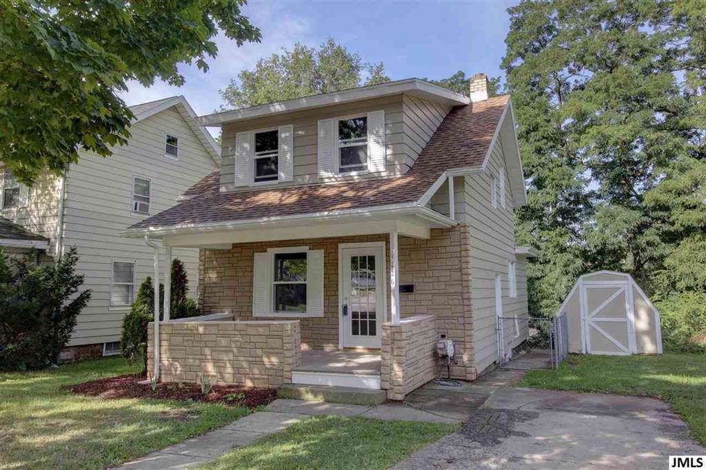 1226 Loeser Ave - Photo 1