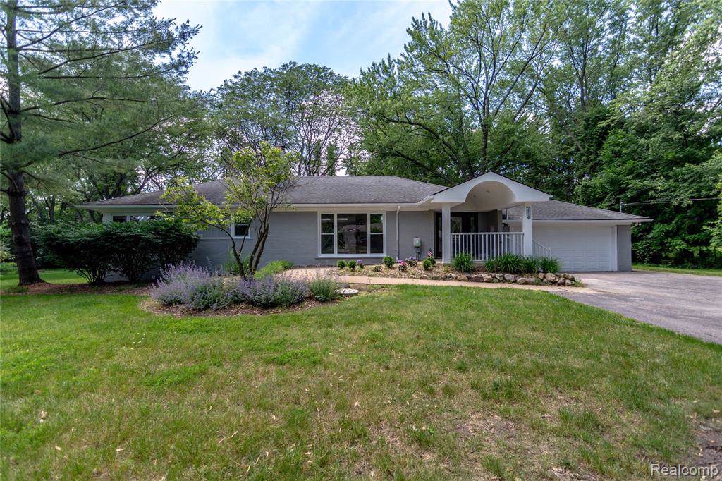 30559 Greenbriar Road - Photo 1